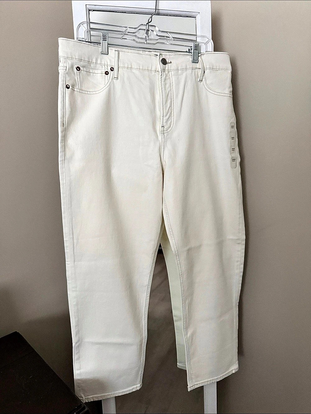 Gap High Rise Straight Jeans White Waist 16/33 NWT